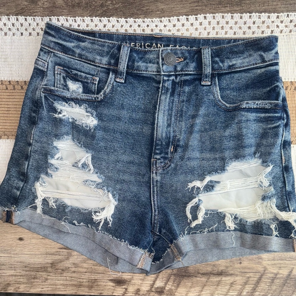 American Eagle Distressed Dark Wash Stretch Denim Mom Shorts. Size 4.